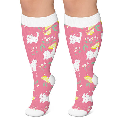 Kompressionsstrümpfe mit Erdbeer-Kätzchen-Motiv in Übergröße - Rosa - 4XL - image 6