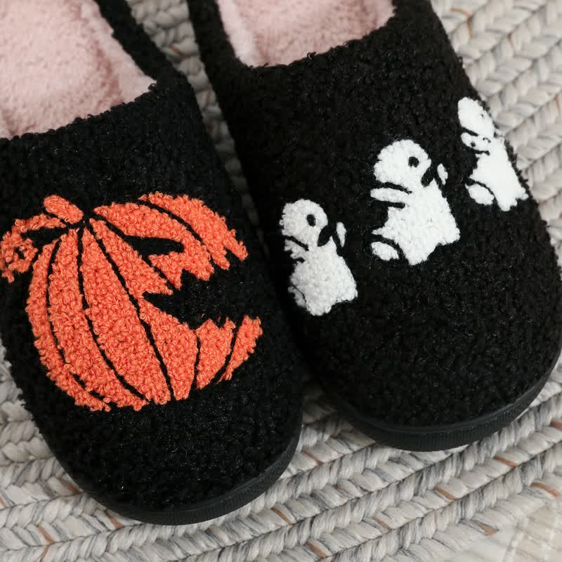 Halloween-Geist- und Kürbis-Plüschpantoffeln - image 1