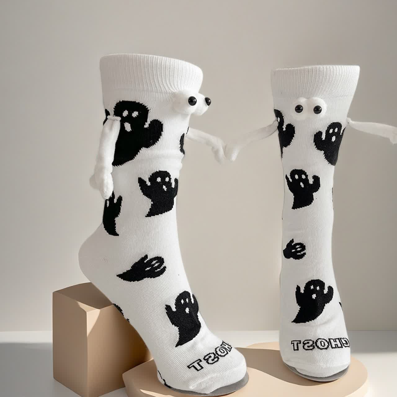 Magnetische Socken mit Geisterhand (4 Paar) - Weiß - EU36-40 (US3-7) - image 3