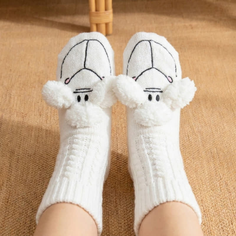 Weiße Stricksocken aus Schafwolle - image 1