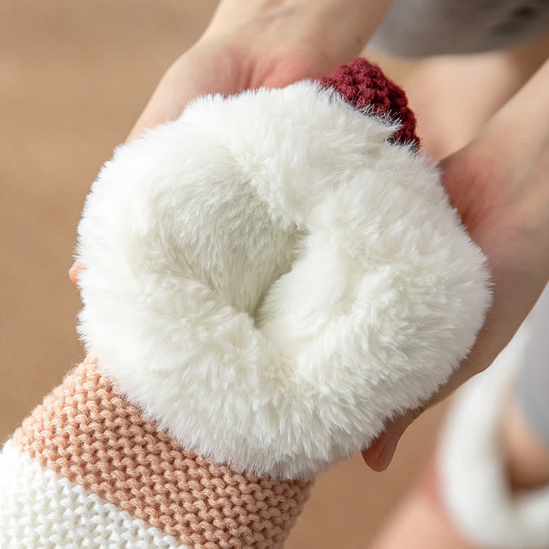 Farblich gestreifte Fleece-Haussocken mit Bündchen - image 2