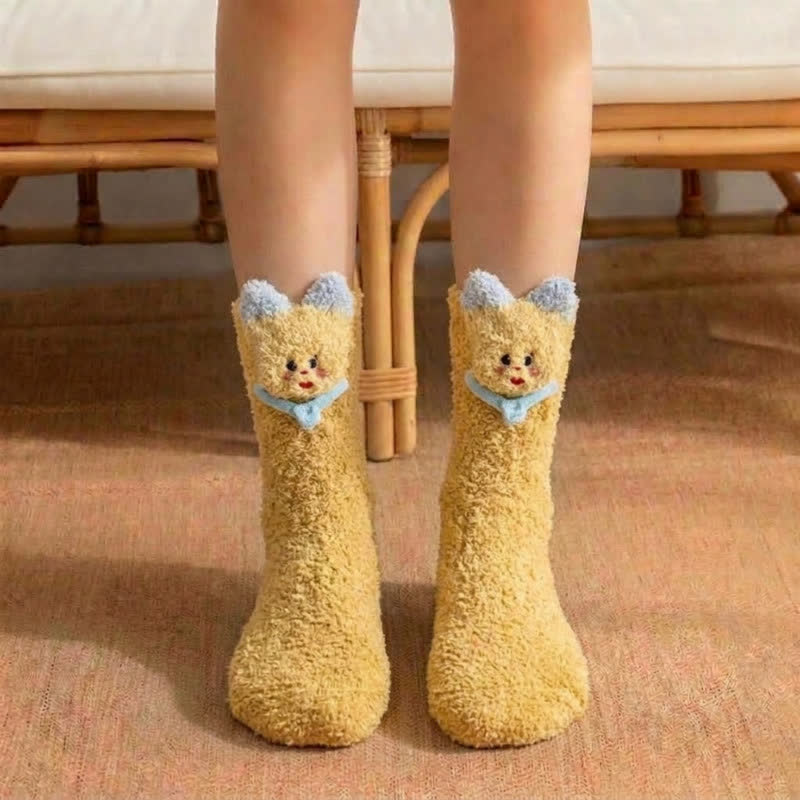 Niedliche Katzenhand hält Socken - Gelb - EU36-42 (US3-8,5) - image 6
