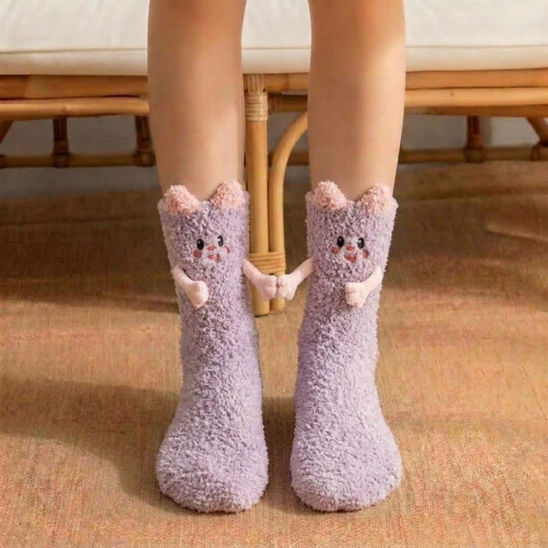 Niedliche Katzenhand hält Socken - Lila - EU36-42 (US3-8,5) - image 0