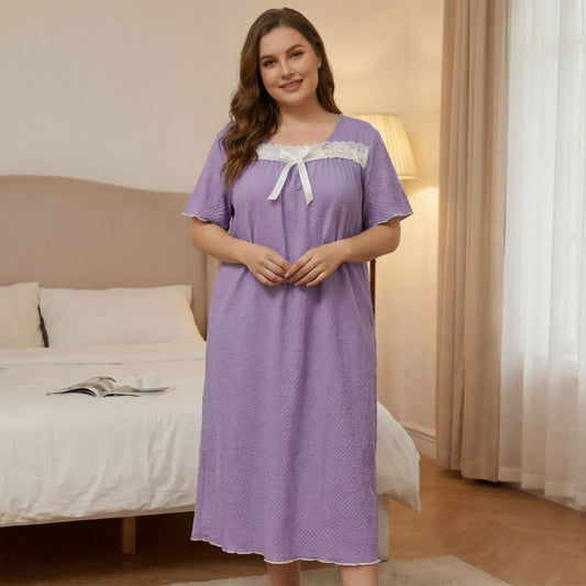Lavendelfarbenes Nachthemd aus Spitze, Loungewear - image 0