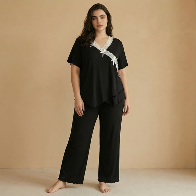 Plus Size Pyjama-Set aus weichrosa Spitzenbesatz - image 3