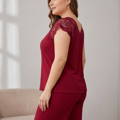 Pyjama-Set mit geripptem Spitzenbesatz und V-Ausschnitt - image 7