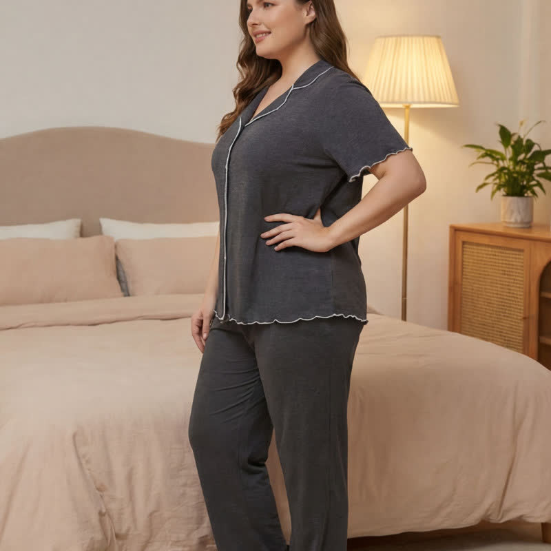Pyjama-Set in Übergröße mit Kontrastbesatz - image 3