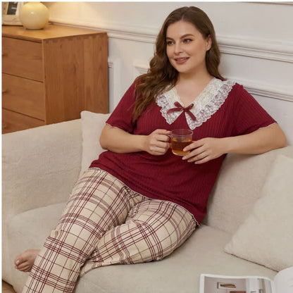 Pyjama-Set mit Spitzenkragen und Karomuster - image 1