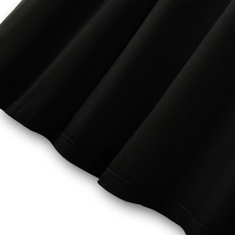 Midikleid mit Kontrastkragen und kurzen Ärmeln - image 4