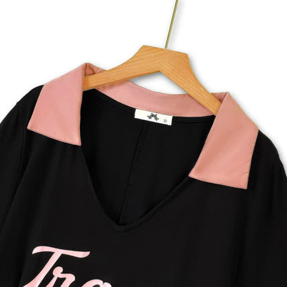Midikleid mit Kontrastkragen und kurzen Ärmeln - image 1