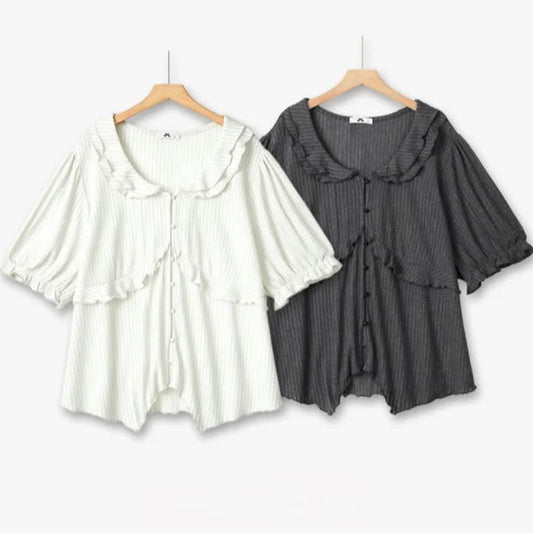 Bluse in Übergröße mit Rüschenkragen und Strukturmuster - image 0