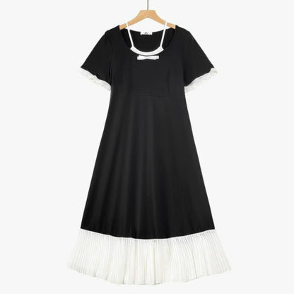 Midikleid mit kontrastfarbenem, plissiertem Saum - Schwarz - 6XL - image 0