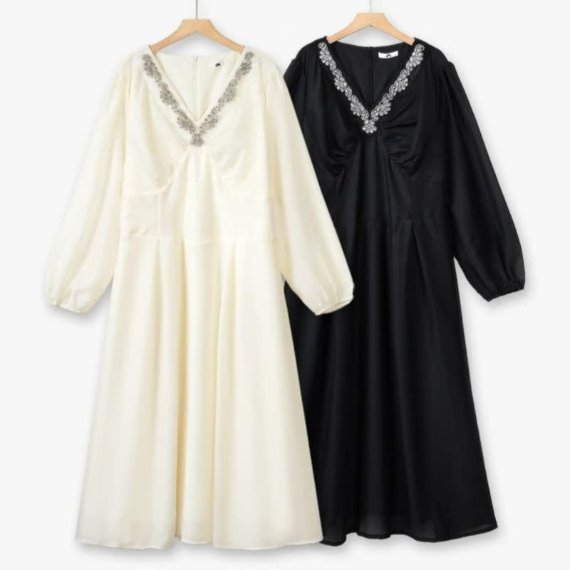 Besticktes Maxikleid mit V-Ausschnitt - image 0