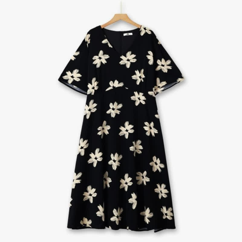 Midikleid mit geschwungenem Schnitt, floralem V-Ausschnitt - Schwarz - 6XL - image 0
