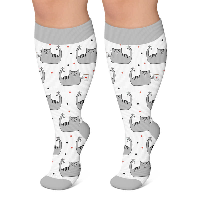 Kompressionsstrümpfe mit verspieltem Katzenmotiv in Übergröße - Grau - 4XL - image 4