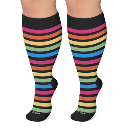 Kompressionsstrümpfe mit Streifen in Übergröße - Schwarz - 4XL - image 5