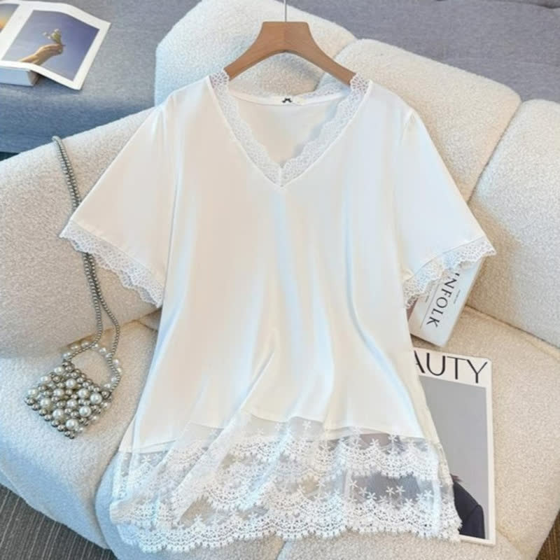 Set aus Oberteil mit Spitzensaum in Übergröße und marineblauer Hose mit Blumenmuster - Bluse - 6XL - image 1