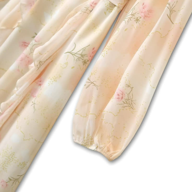 Romantisches Maxikleid mit Blumenmuster und Wickeloptik - image 3
