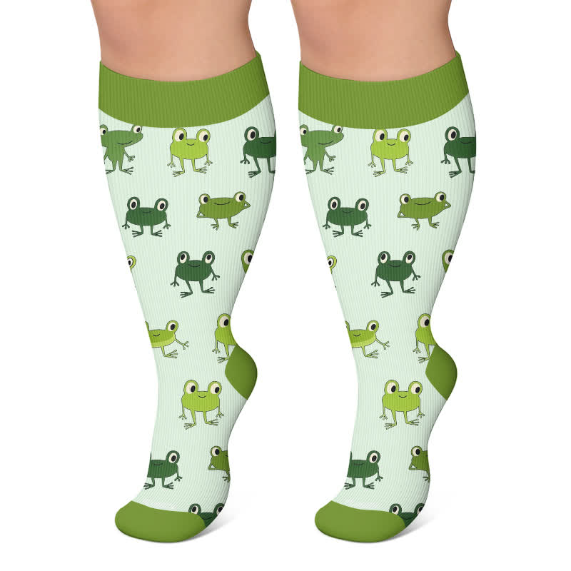 Kompressionsstrümpfe mit verspieltem Schneemann- und Froschmotiv in Übergröße - Grün - 4XL - image 6