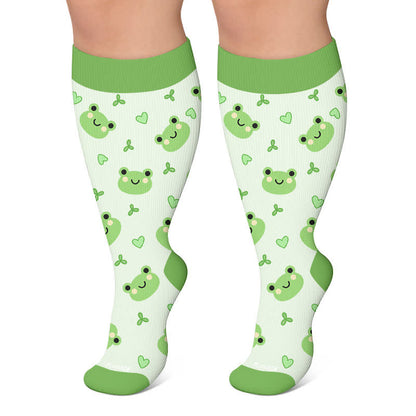 Kompressionsstrümpfe mit Frosch-, Marienkäfer- und Avocado-Motiv in Übergröße - Hellgrün - 4XL - image 4