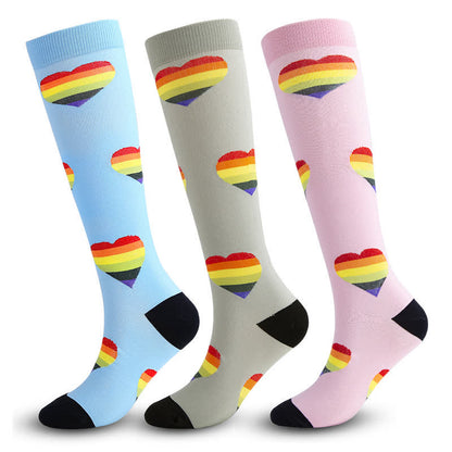 Kompressionsstrümpfe mit Regenbogenherzen (3 Paar)