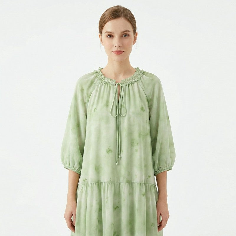 Romantisches Maxikleid mit Rüschen und Bindekragen - image 8
