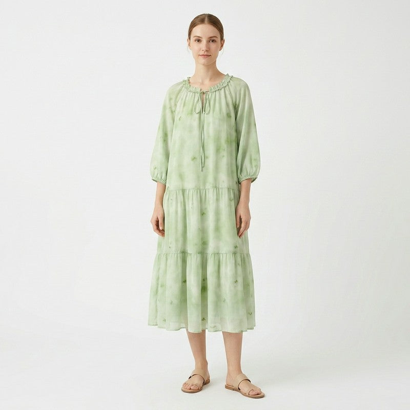 Romantisches Maxikleid mit Rüschen und Bindekragen - image 6