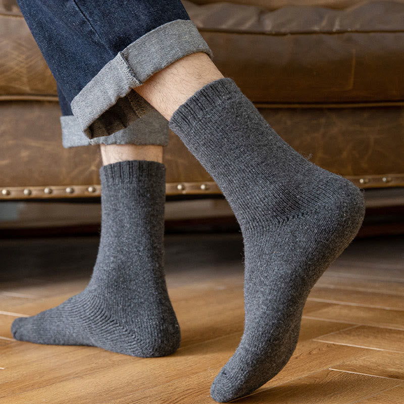 Dicke, isolierte und beheizbare Wintersocken in Übergröße (5 Paar) - image 1