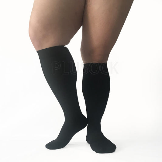 2XL-7XL Schwarze Kompressionsstrümpfe in Übergröße (15–20 mmHg)