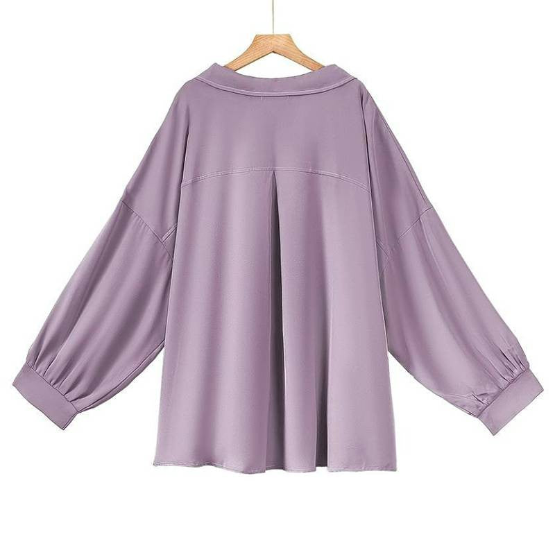 Drapierte Bluse mit V-Ausschnitt und lockerer Passform - image 1