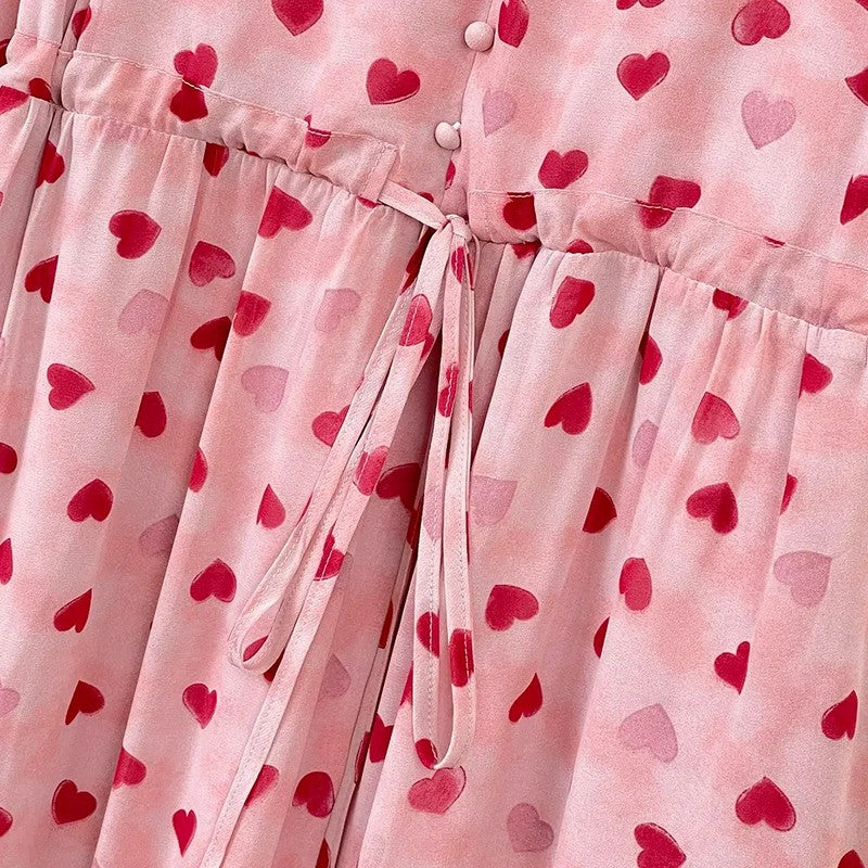 Midikleid mit Herzmuster und Kordelzug - image 1