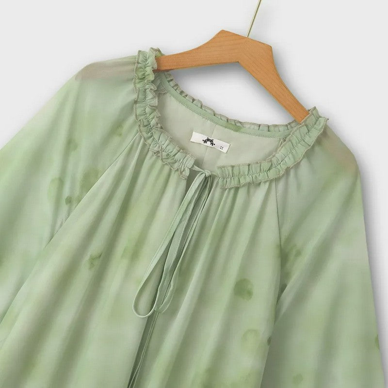 Romantisches Maxikleid mit Rüschen und Bindekragen - image 1