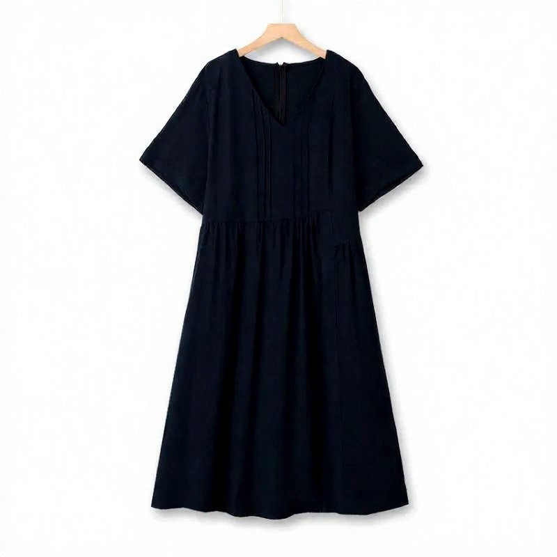 Faltenkleid mit V-Ausschnitt - Marineblau - 6XL - image 0