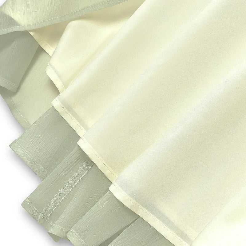 Midikleid mit Spitzenbindung und Puffärmeln - image 1