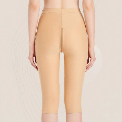 Hochgeschnittene Caprihose mit doppeltem Reißverschluss und formgebender Wirkung am Oberschenkel - image 5