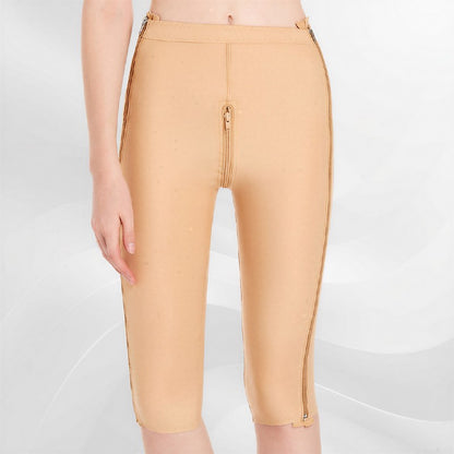 Hochgeschnittene Caprihose mit doppeltem Reißverschluss und formgebender Wirkung am Oberschenkel - image 4