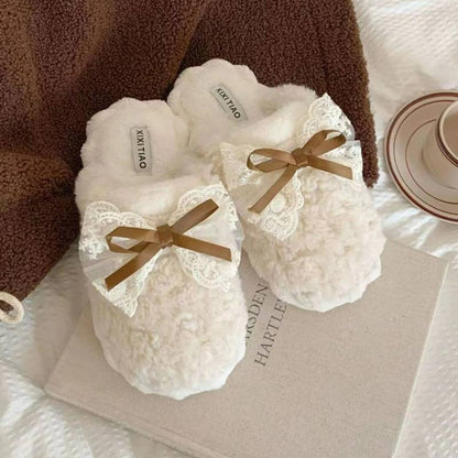 Hausschuhe mit Spitze und Schleife, Plüschstrickbündchen - image 3