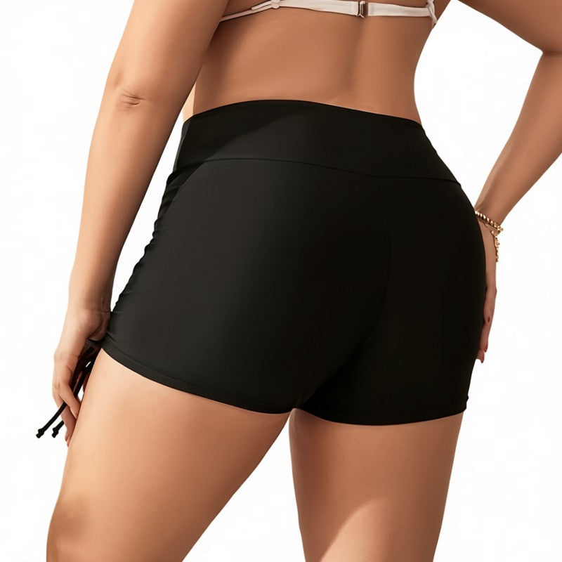 Schwarze, geraffte Badeshorts mit hohem Bund - image 1