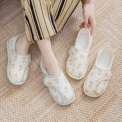 Verstellbare, flauschige Baumwollschuhe mit Gänseblümchenmuster - image 0